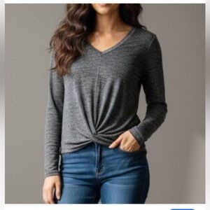 Anthropologie Sunday In Brooklyn Heather grey v neck knit top Medium